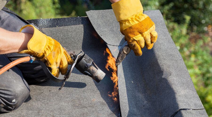 Expert tile roof repair services in Alsip, IL